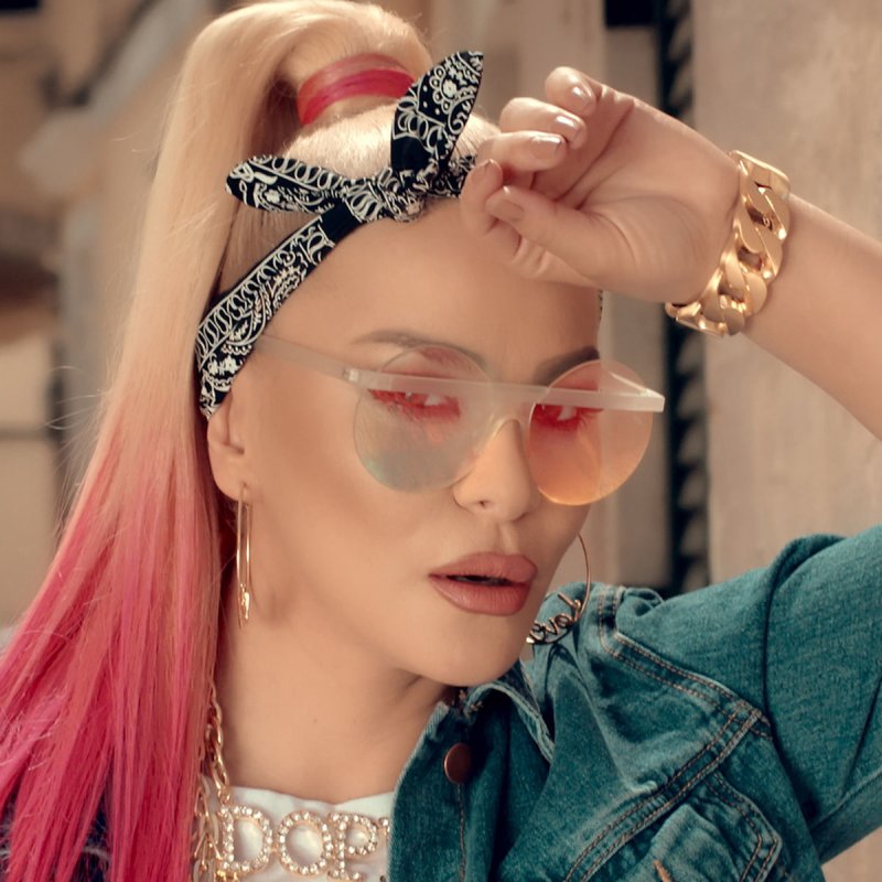 Desi Slava Gledaj Da Ne Brkash Lyrics Musixmatch