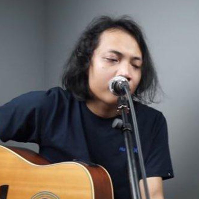 Kekasih Bayangan Lirik Felix