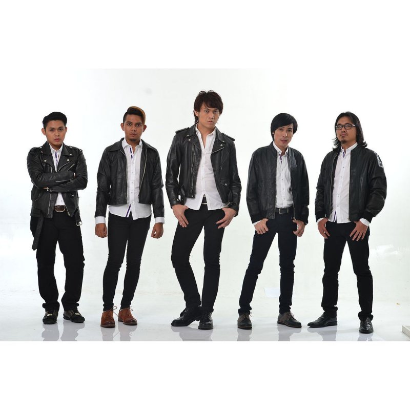Akim And The Majistret Lygophobia Lyrics Musixmatch