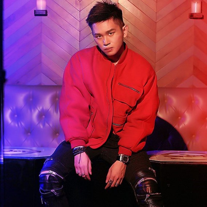 B Ray Con Trai Cưng Lyrics Musixmatch