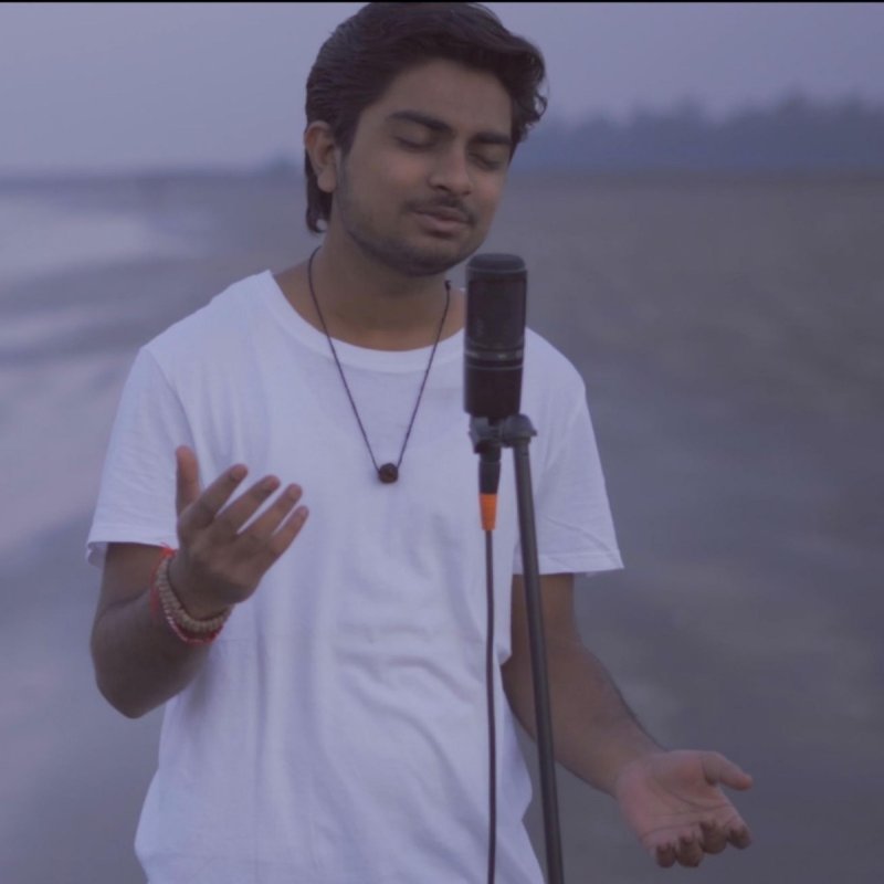 Agam Aggarwal Sojugada Sooju Mallige Lyrics Musixmatch Super melodious song i like it more thank you for lyrics in both kannada ans english latter. sojugada sooju mallige lyrics