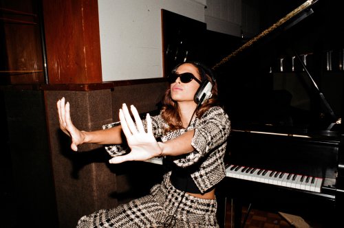 Snoh Aalegra