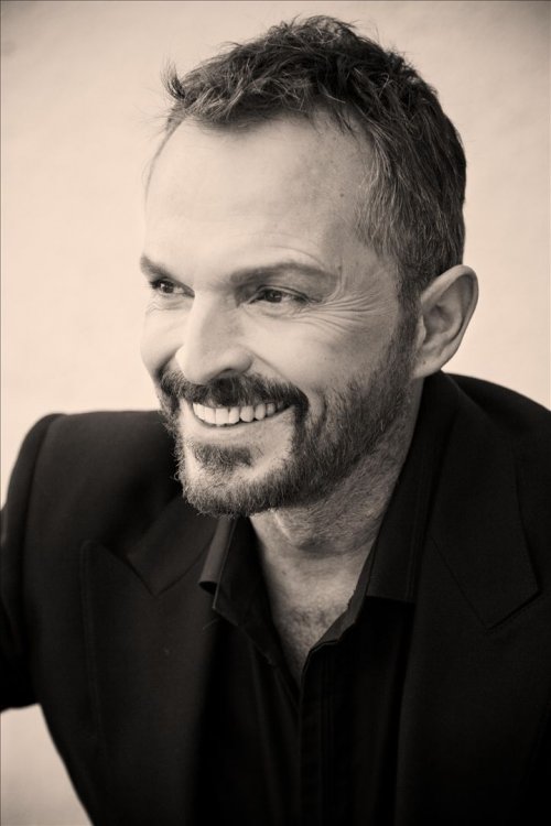 Miguel Bosé